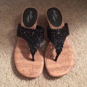 NWOT Sandals with low heel